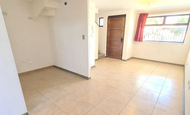 SE ARRIENDA CASA 3D3B EN TERRAZAS DE ANIBAL PINTO