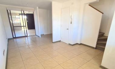 SE ARRIENDA CASA 3D3B EN TERRAZAS DE ANIBAL PINTO