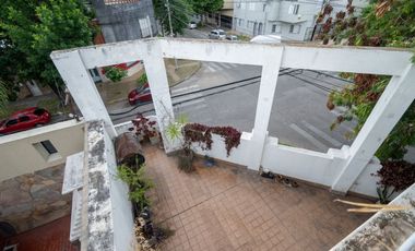 CASA en VENTA - PH-  Barrio Fomento 9 de Julio