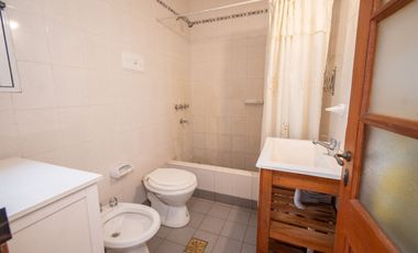 CASA en VENTA - PH-  Barrio Fomento 9 de Julio