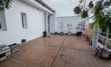 CASA en VENTA - PH-  Barrio Fomento 9 de Julio