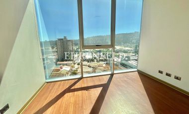 Calle Limache, Viña del Mar. Moderna Oficina.