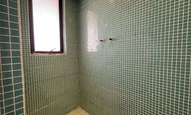 Casa en venta en la Herradura – doble terreno, jardín plano, gimnasio y loft