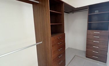 Casa en Venta o Renta en Privada Allegra. Zona Cabo Norte
