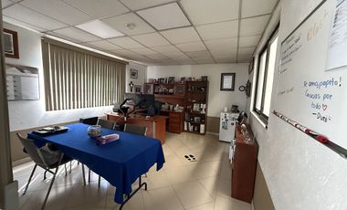 VENTA PREDIO URBANO / USO INDUSTRIA, OFICINAS, CASA HABIT. EN COL. VISTA HERMOSA