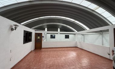 VENTA PREDIO URBANO / USO INDUSTRIA, OFICINAS, CASA HABIT. EN COL. VISTA HERMOSA