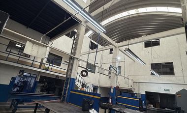 VENTA PREDIO URBANO / USO INDUSTRIA, OFICINAS, CASA HABIT. EN COL. VISTA HERMOSA