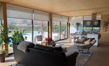 Casa en Venta en el faldeo 1000