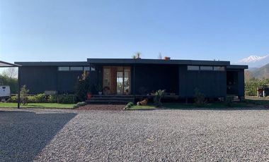 Casa en Venta en el faldeo 1000