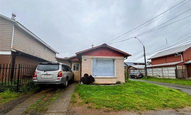 Casa en Venta en Av Farellones, 1710 Jardines del sol II(