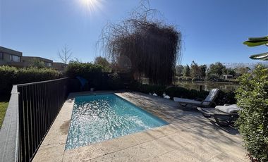 Casa en Venta en Santa Elena 247