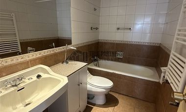 Departamento en Arriendo en San Martín 200, Edificio Reloncaví.