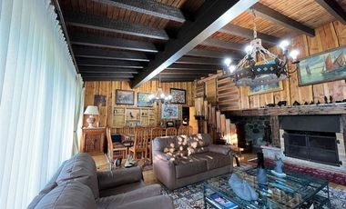 Casa en Venta en frente a hansel y gretel