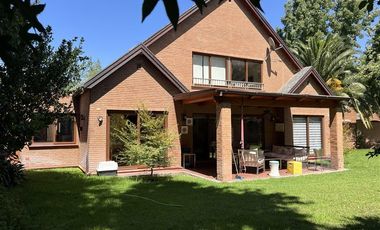 Casa en Arriendo en Condominio Los Atacameños