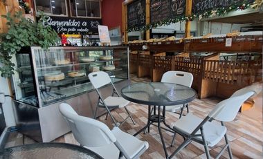 SE VENDE, PROPIEDAD COMERCIAL CON PANADERÍA Y PASTELERÍA