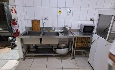 SE VENDE, PROPIEDAD COMERCIAL CON PANADERÍA Y PASTELERÍA