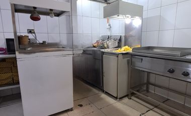 SE VENDE, PROPIEDAD COMERCIAL CON PANADERÍA Y PASTELERÍA