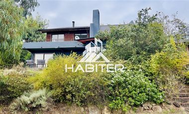 Casa en Arriendo en COD37542 Gran casa en condominio en sector Monteverde con acceso controlado