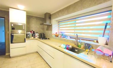 Casa en Arriendo en COD37542 Gran casa en condominio en sector Monteverde con acceso controlado