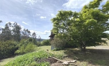 Casa en Arriendo en COD37542 Gran casa en condominio en sector Monteverde con acceso controlado