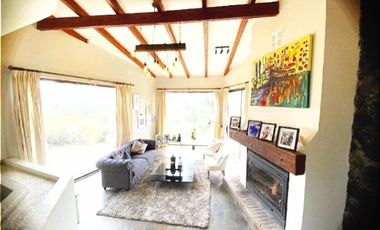 Casa en Arriendo en COD37542 Gran casa en condominio en sector Monteverde con acceso controlado