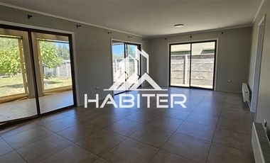 Casa en Arriendo en Condominio Los Maitenes