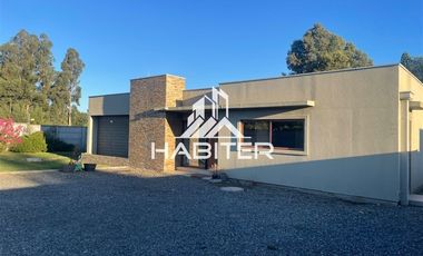 Casa en Arriendo en Condominio Los Maitenes