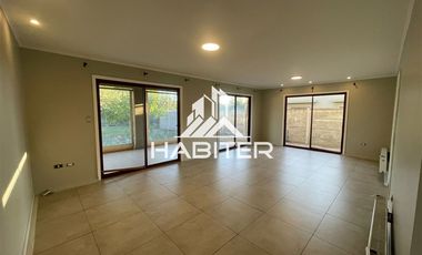 Casa en Arriendo en Condominio Los Maitenes