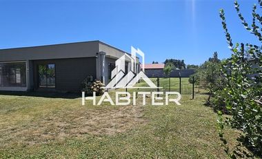 Casa en Arriendo en Condominio Los Maitenes