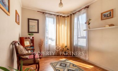 Casa mediterranea en condominio, excelente ubicacion