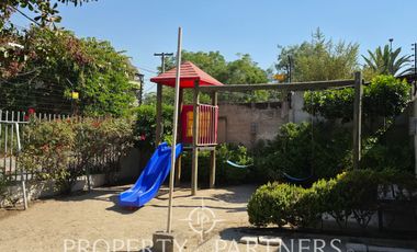 Casa mediterranea en condominio, excelente ubicacion