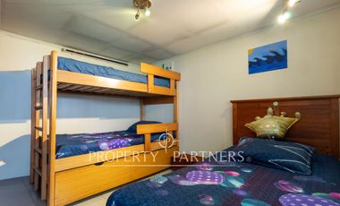 Amplia y comoda propiedad a pasos de Metro Rojas Magallanes.