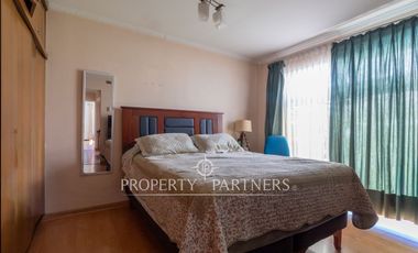 Amplia y comoda propiedad a pasos de Metro Rojas Magallanes.