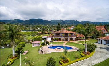 Finca en parcelación para la venta en el Lago calima !!!