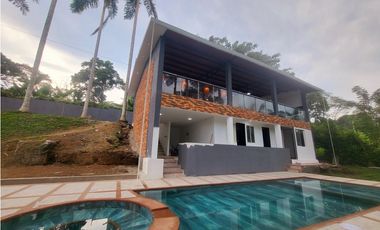 Casa campestre independiente para la venta en Combia, Pereira!!!