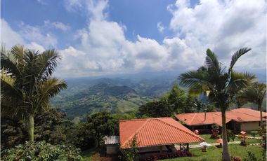 Ecohotel apuerta cerrada para la venta en la bella Pereira!!