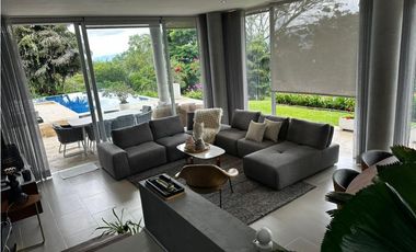 Casa campestre para la venta en Castilla la nueva, cerritos, Pereira!!