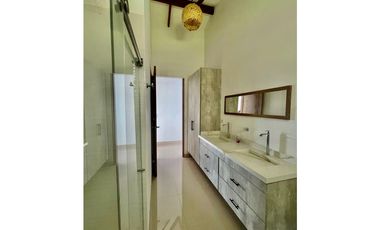 Casa campestre en condominio para la venta en Calima, Valle del Cauca