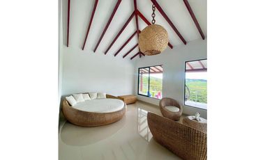 Casa campestre en condominio para la venta en Calima, Valle del Cauca