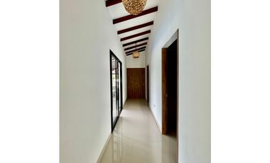 Casa campestre en condominio para la venta en Calima, Valle del Cauca