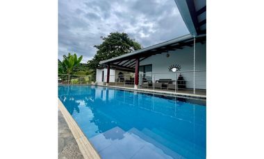Casa campestre en condominio para la venta en Calima, Valle del Cauca