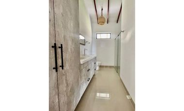 Casa campestre en condominio para la venta en Calima, Valle del Cauca