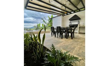 Casa campestre en condominio para la venta en Calima, Valle del Cauca