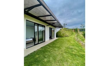 Casa campestre en condominio para la venta en Calima, Valle del Cauca