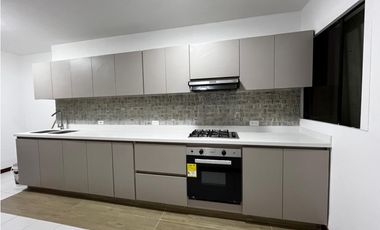 Casa en conjunto para la venta en los  Alamos, Pereira!!