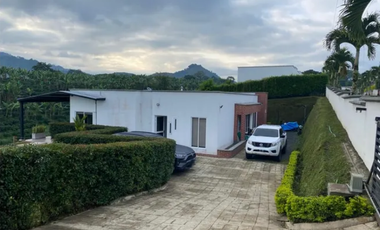 Casa campestre en condominio para arriendo en Combia, Pereira!!!