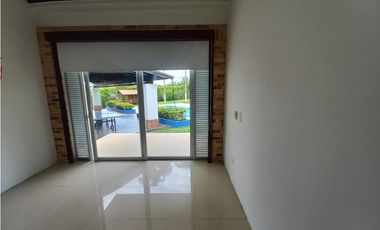 Casa campestre en condominio para arriendo en Cerritos, Pereira!!!