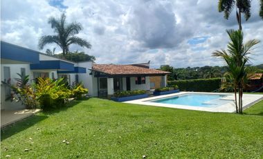 Casa campestre en condominio para arriendo en Cerritos, Pereira!!!