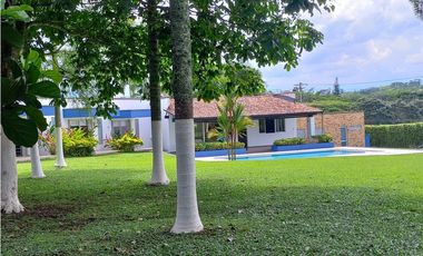 Casa campestre en condominio para arriendo en Cerritos, Pereira!!!