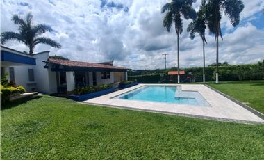 Casa campestre en condominio para arriendo en Cerritos, Pereira!!!